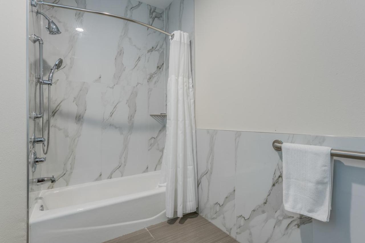 Americas Best Value Inn & Suites Katy Luaran gambar